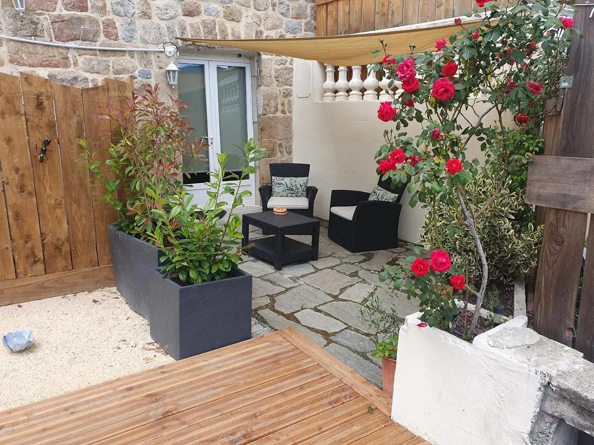 Couette-café Chambres D'Hotes La Storya Meyras